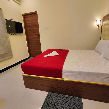 Hotel Comfort Канчипурам Екстериор снимка
