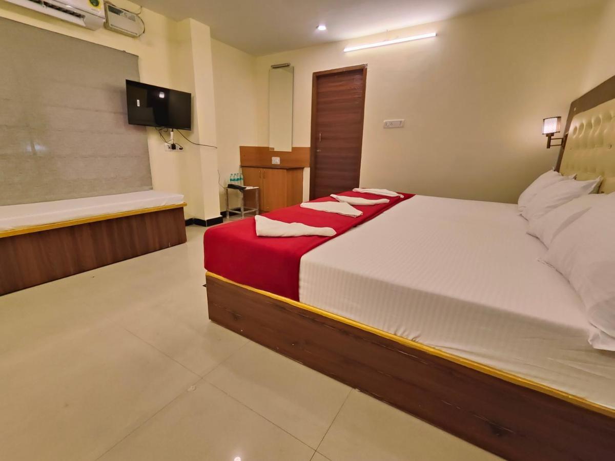 Hotel Comfort Канчипурам Екстериор снимка